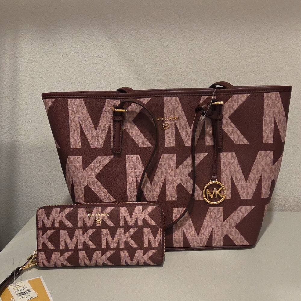 Michael Kors RYL PINK MLT Jet Set Tote and Wallet